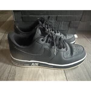 Men's Black Nike Air - Size 9 Good Condition